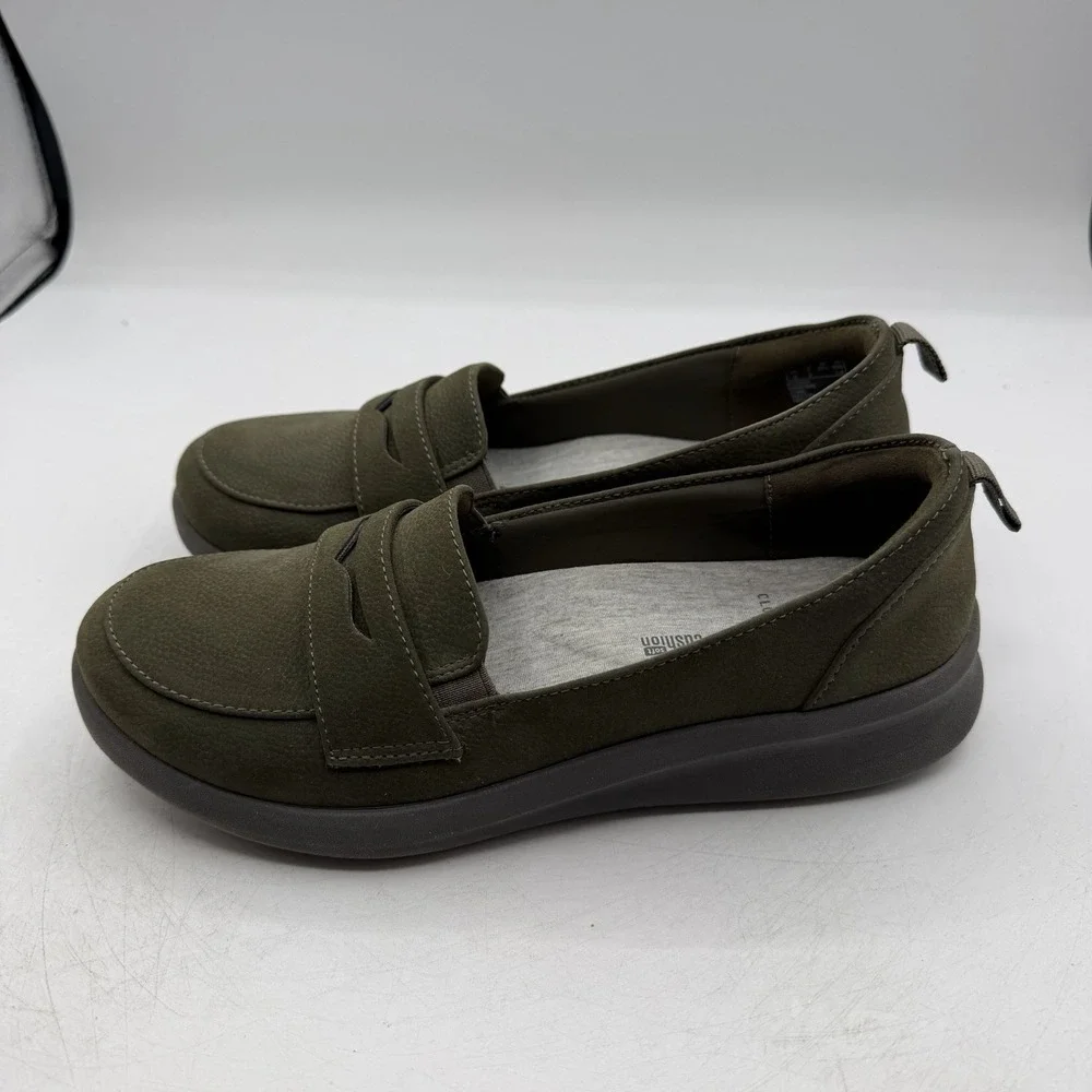 Clarks Cloudsteppers Penny Loafers Women Sz 7 M Olive Green Slip On Comfort Shoe